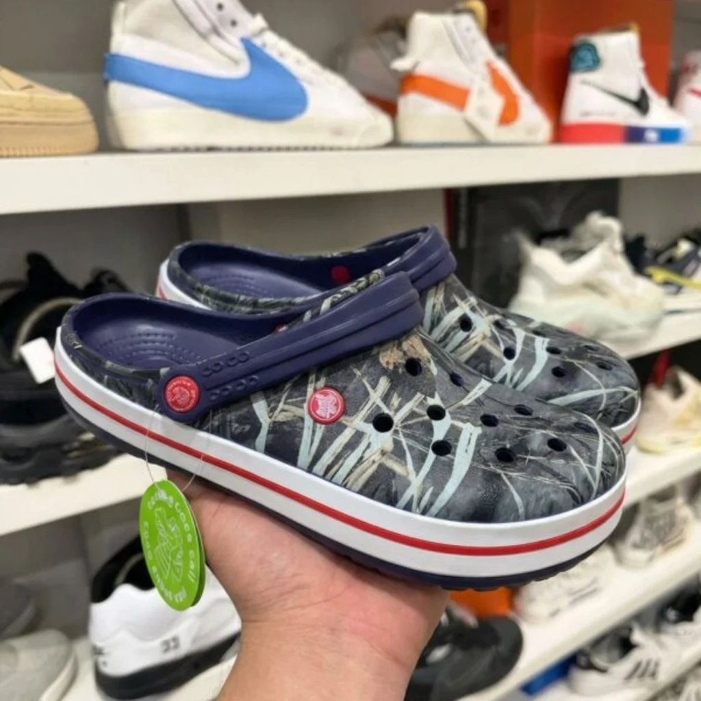 كروكس رجالي كحلي جيشي COCO07